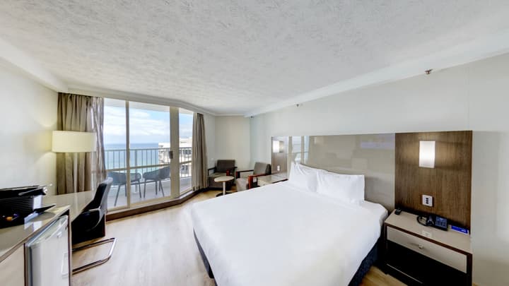 Novotel Surfers Paradise