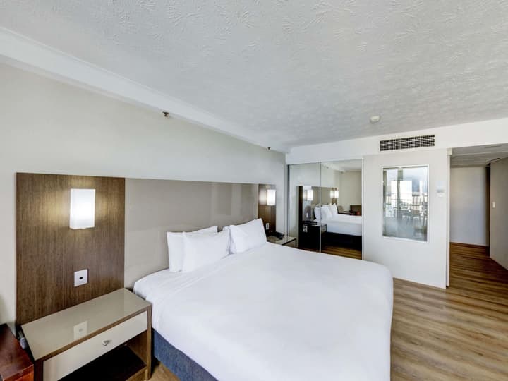 Novotel Surfers Paradise