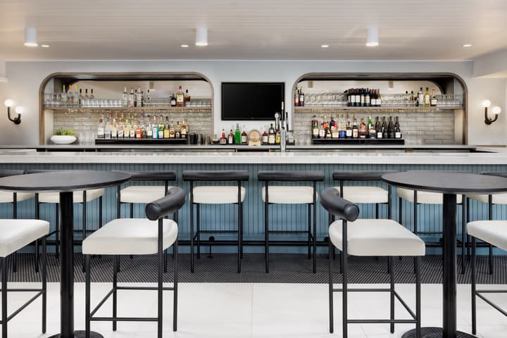 The Pell - Part of JdV by Hyatt