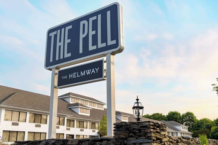 The Pell - Part of JdV by Hyatt