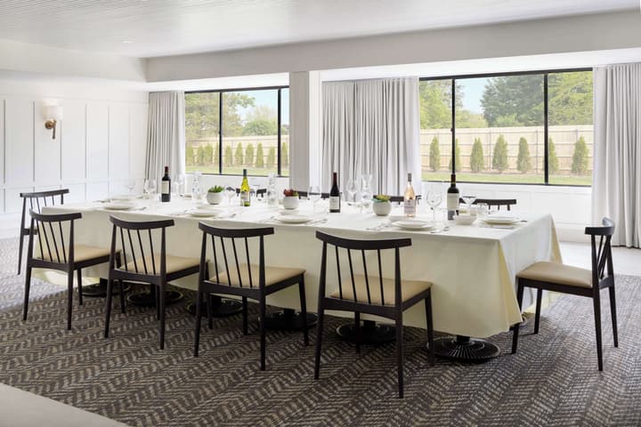 The Pell - Part of JdV by Hyatt