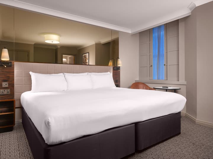 Strand Palace Hotel