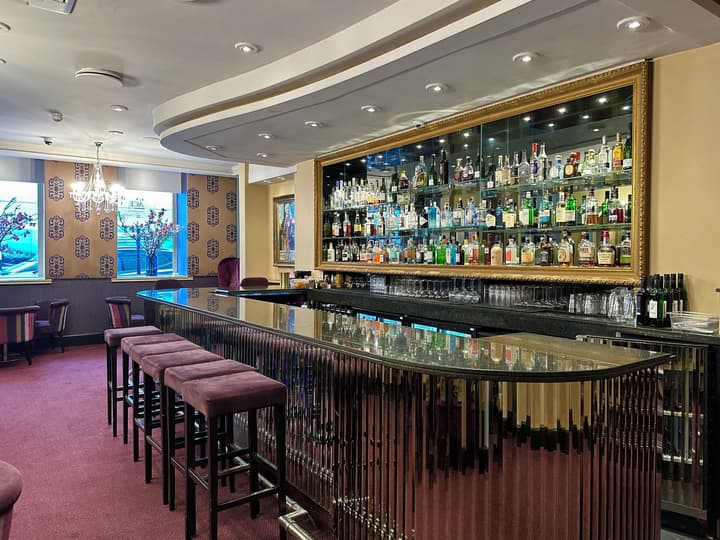 Strand Palace Hotel