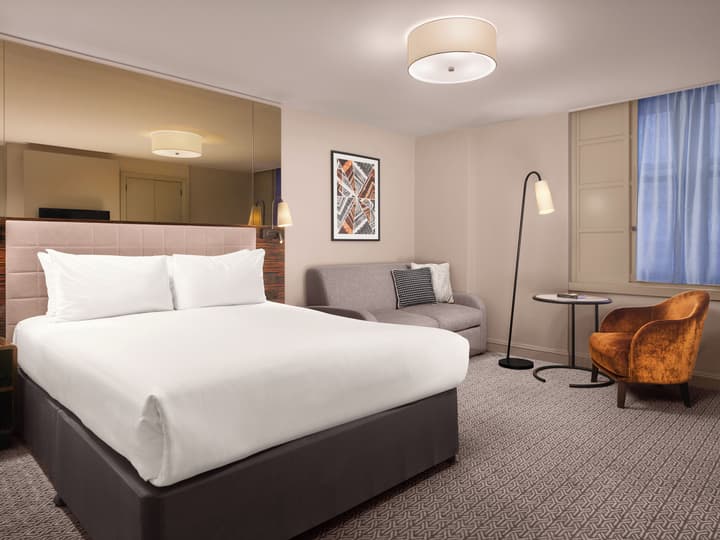 Strand Palace Hotel