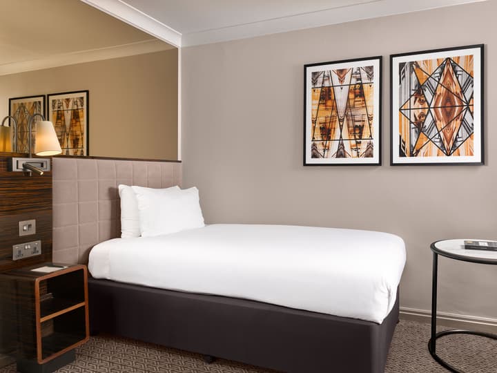 Strand Palace Hotel
