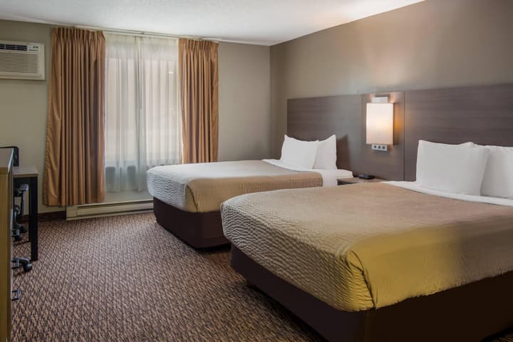 Econo Lodge Duluth near Miller Hill Mall