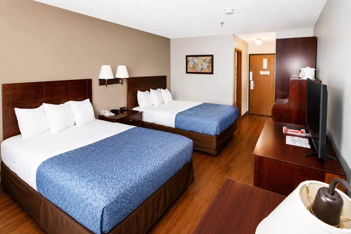 Econo Lodge Duluth near Miller Hill Mall