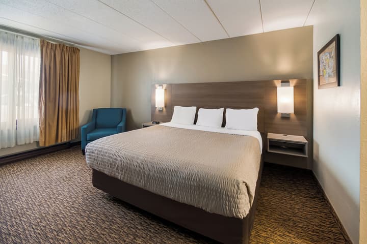 Econo Lodge Duluth near Miller Hill Mall