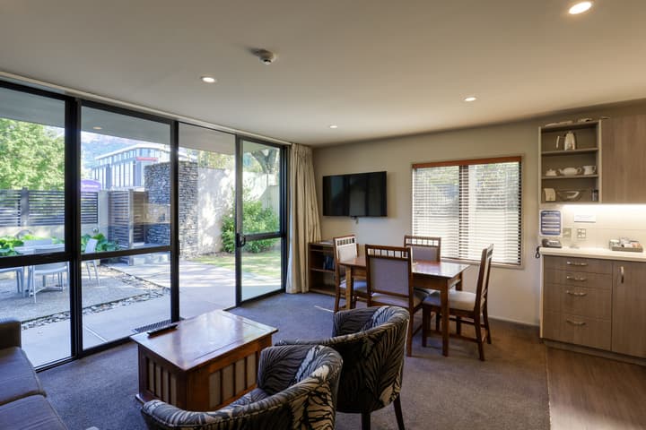 Garden Court Suites And Apartments