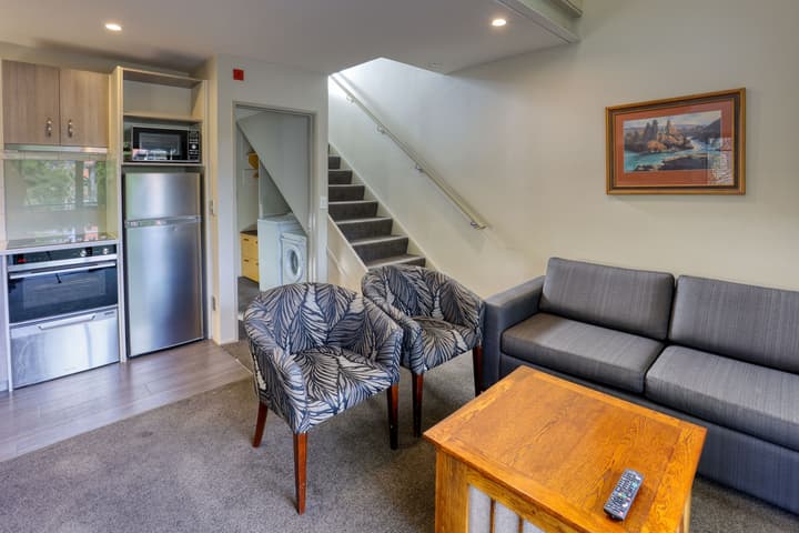 Garden Court Suites And Apartments