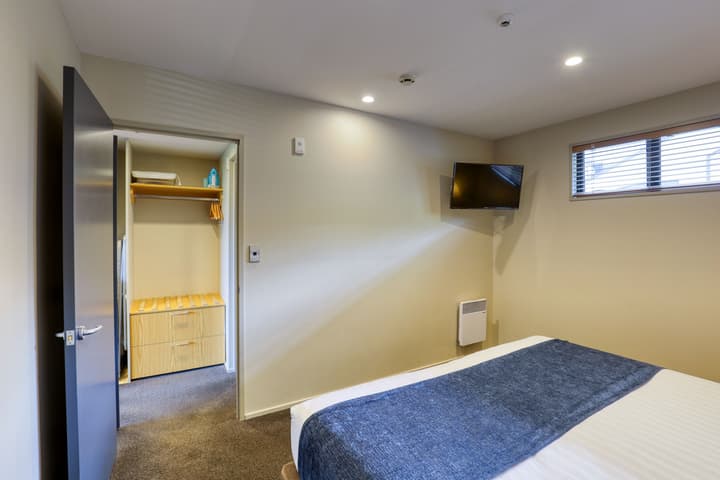 Garden Court Suites And Apartments