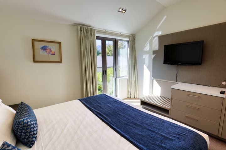 Garden Court Suites And Apartments