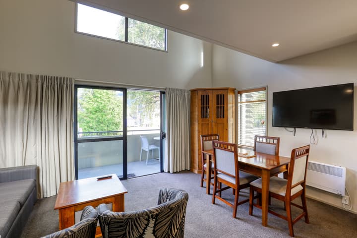 Garden Court Suites And Apartments