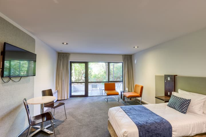 Garden Court Suites And Apartments