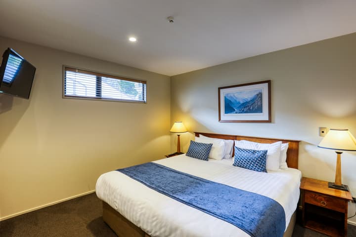 Garden Court Suites And Apartments