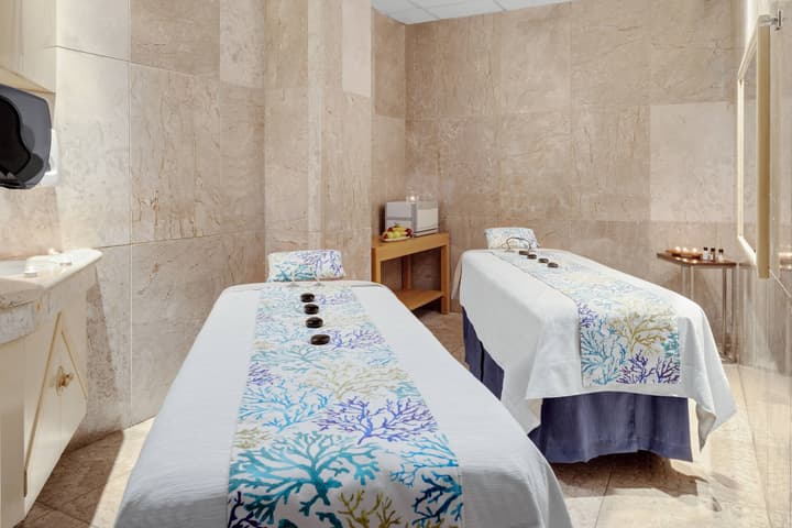 Wyndham Grand Cancun All Inclusive Resort & Villas