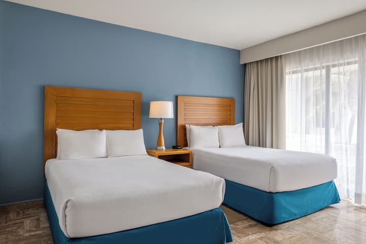 Wyndham Grand Cancun All Inclusive Resort & Villas