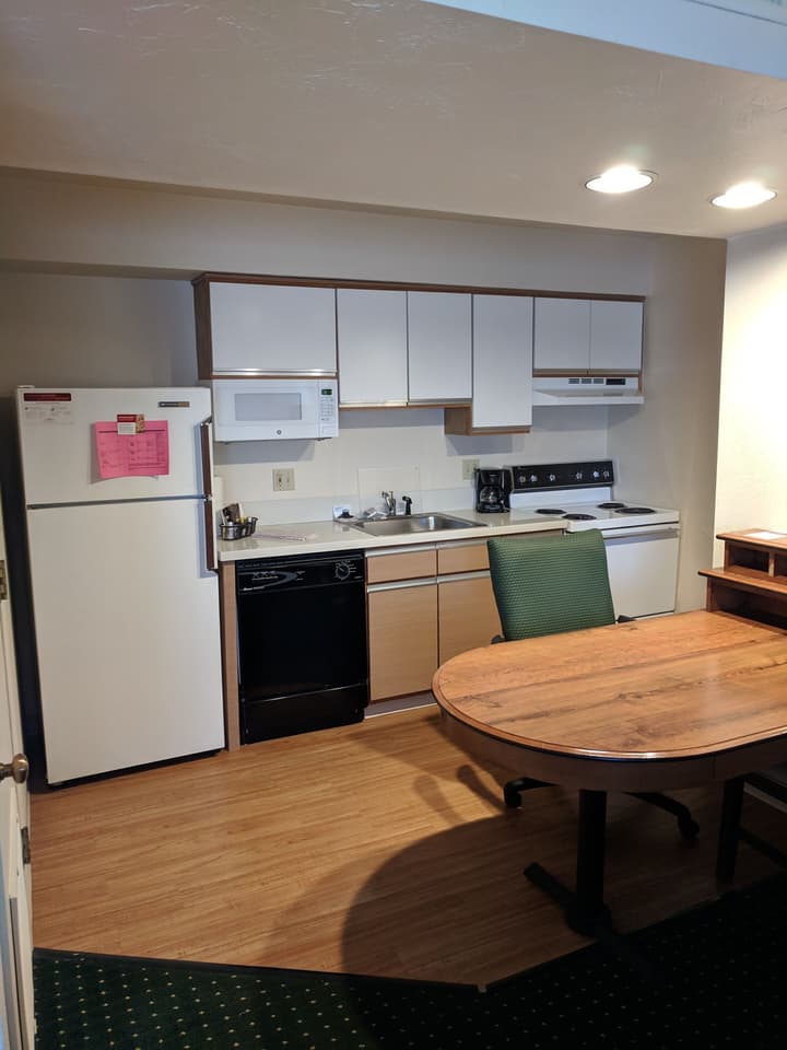Hawthorn Extended Stay by Wyndham Green Bay