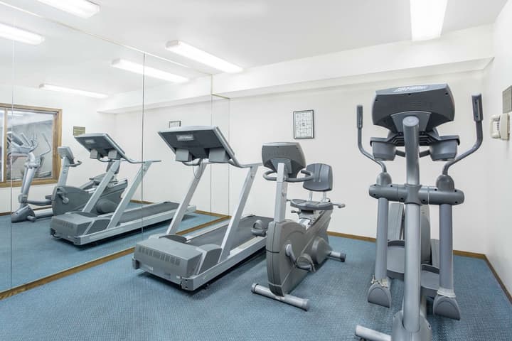 Hawthorn Extended Stay by Wyndham Green Bay