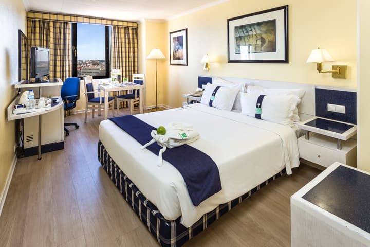 Holiday Inn Lisbon by IHG