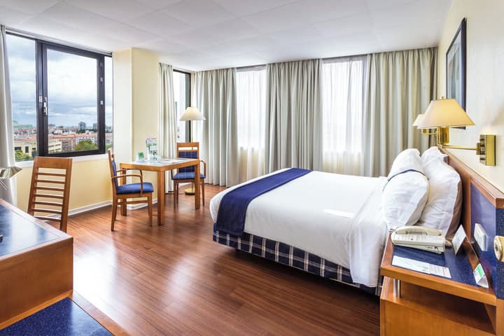 Holiday Inn Lisbon by IHG