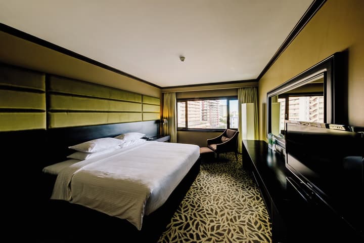 Cinnamon Lakeside Colombo
