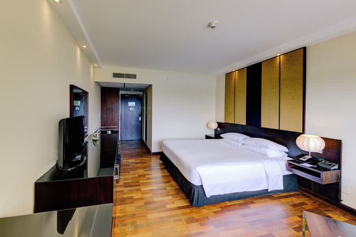 Cinnamon Lakeside Colombo