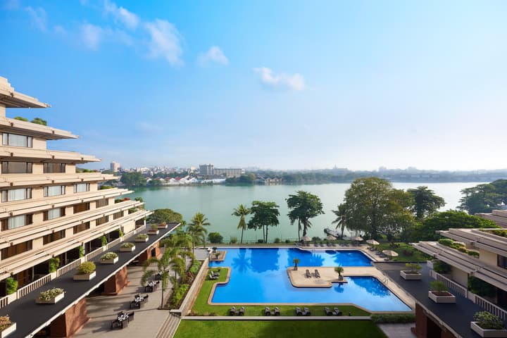 Cinnamon Lakeside Colombo