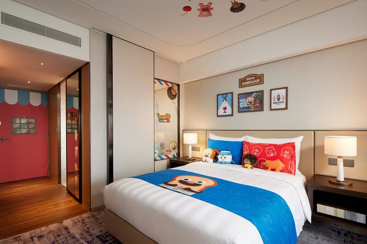 Lotte Hotel World