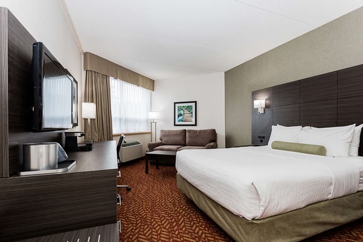 Best Western Inn On The Bay