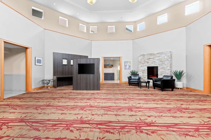 Best Western Inn On The Bay