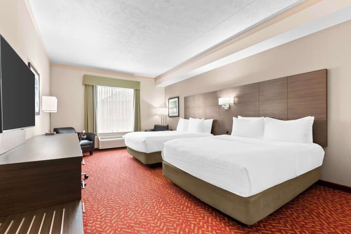 Best Western Inn On The Bay