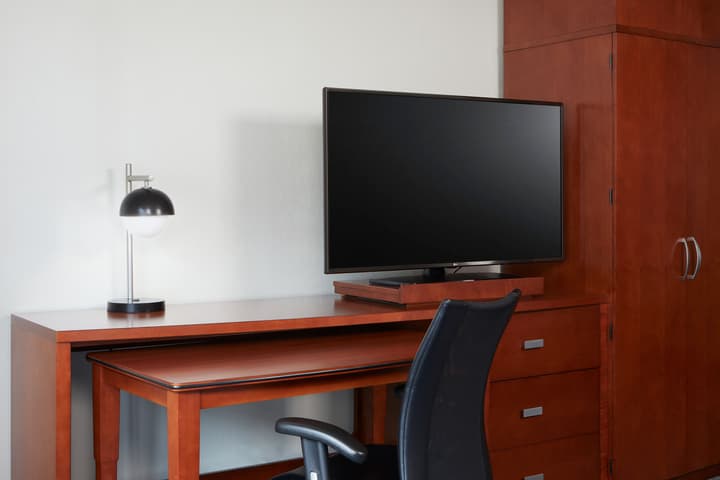 Courtyard by Marriott Los Angeles LAX/Century Boulevard