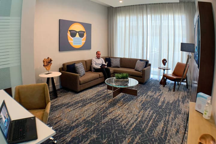 Courtyard by Marriott Los Angeles LAX/Century Boulevard