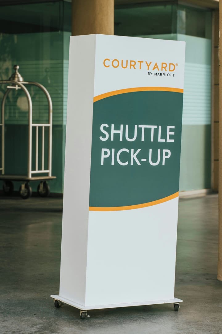 Courtyard by Marriott Los Angeles LAX/Century Boulevard