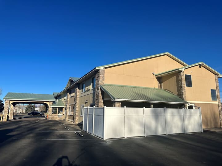 Days Inn & Suites by Wyndham Gunnison