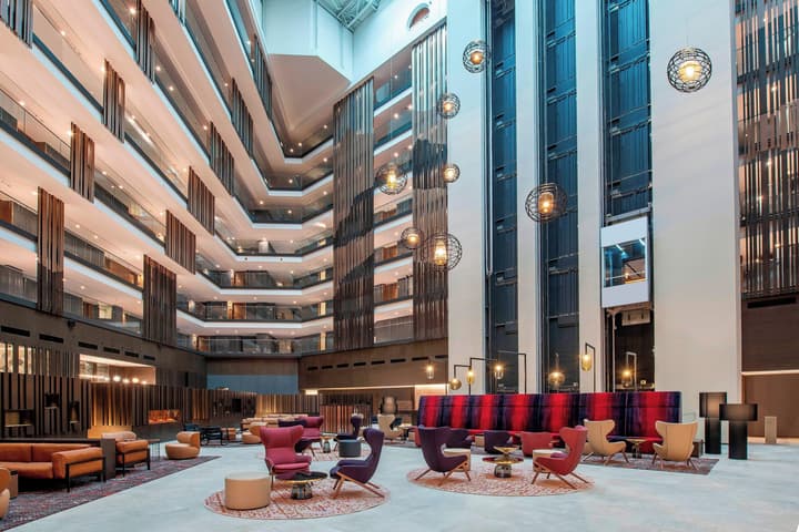 Sheraton Grand Tbilisi Metechi Palace