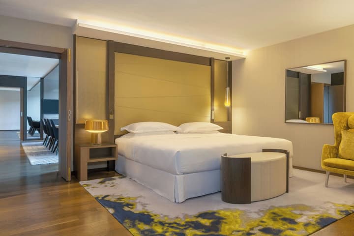 Sheraton Grand Tbilisi Metechi Palace