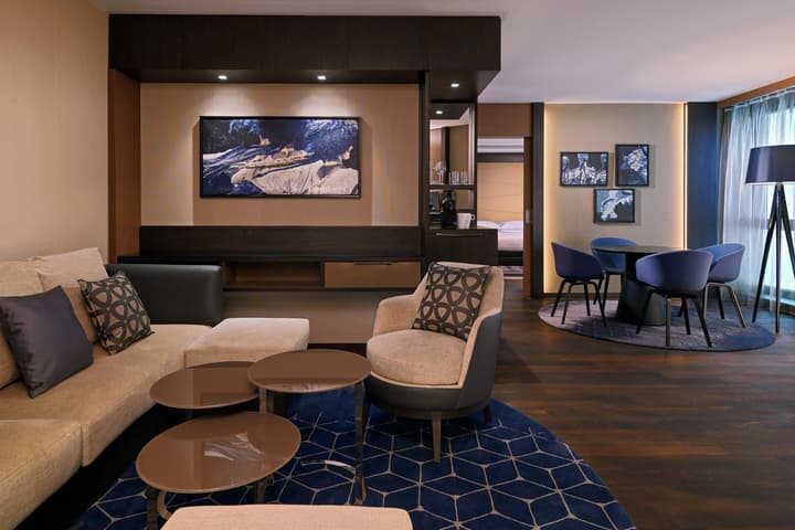 Sheraton Grand Tbilisi Metechi Palace