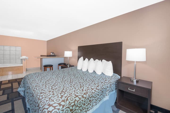 Days Inn by Wyndham Watertown
