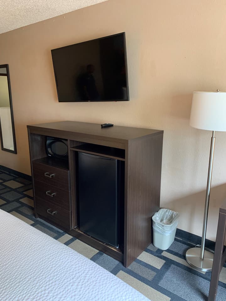Days Inn by Wyndham Watertown