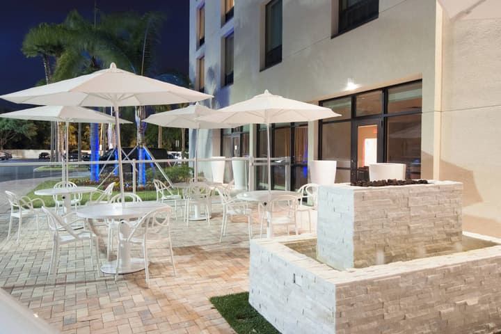 Delta Hotels by Marriott Orlando Lake Buena Vista
