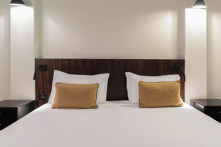 Hotel Eiffel Seine