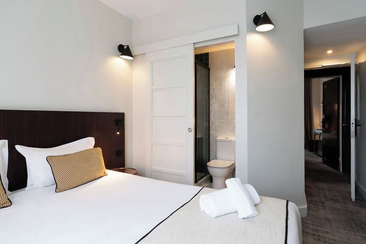 Hotel Eiffel Seine