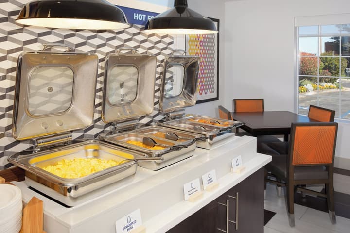 Holiday Inn Express Monterey-Cannery Row by IHG