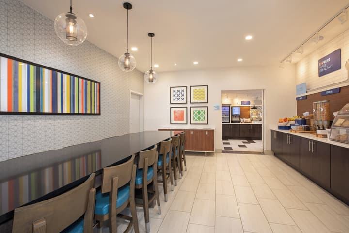 Holiday Inn Express Monterey-Cannery Row by IHG