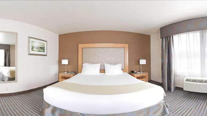 Holiday Inn Express Monterey-Cannery Row by IHG