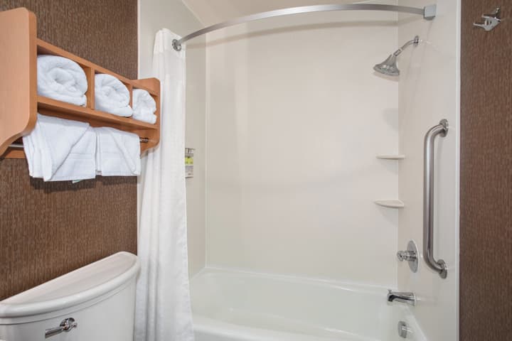Holiday Inn Express Monterey-Cannery Row by IHG