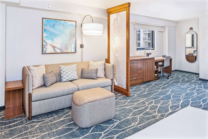 Hyatt Place Waikiki Beach