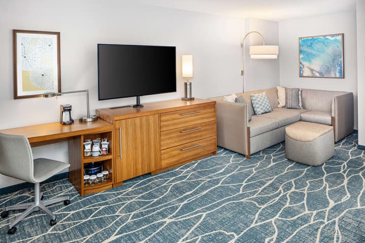Hyatt Place Waikiki Beach
